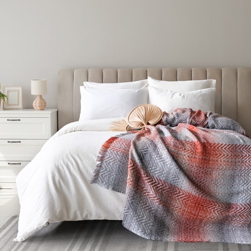 CHESTER PAMUK BATTANİYE